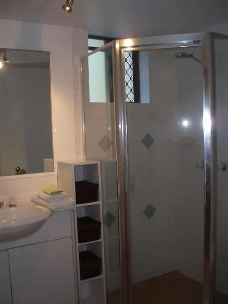 Coolamon Holiday Apartments Gold Coast Aparthotel